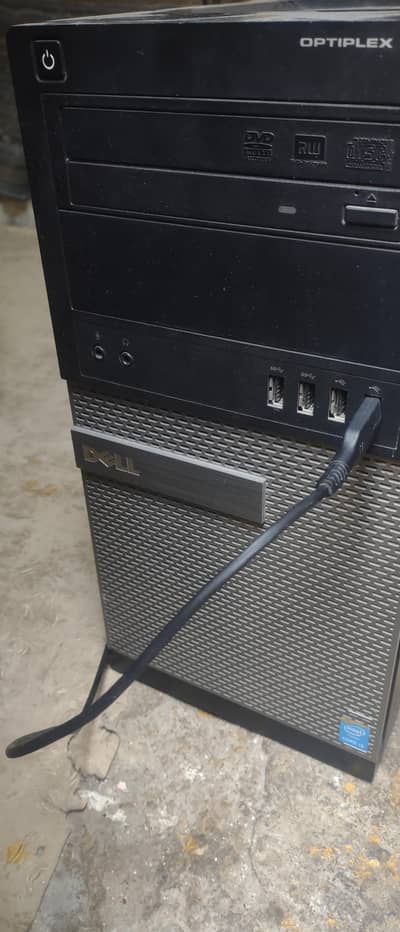 Dell Tower core i5 4th generation 4690  ok no fault