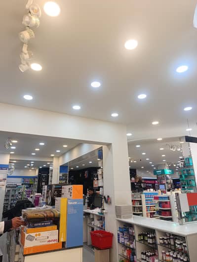 Cashier + Sale Assistant