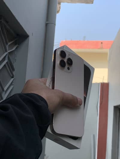 16 pro max P+Esim Factory unlock