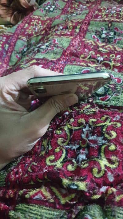 Iphone xs max 64gb dual physical sim Pta Approved