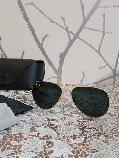 Iconic Ray-Ban Aviator Classic Sunglasses - ORIGNAL
