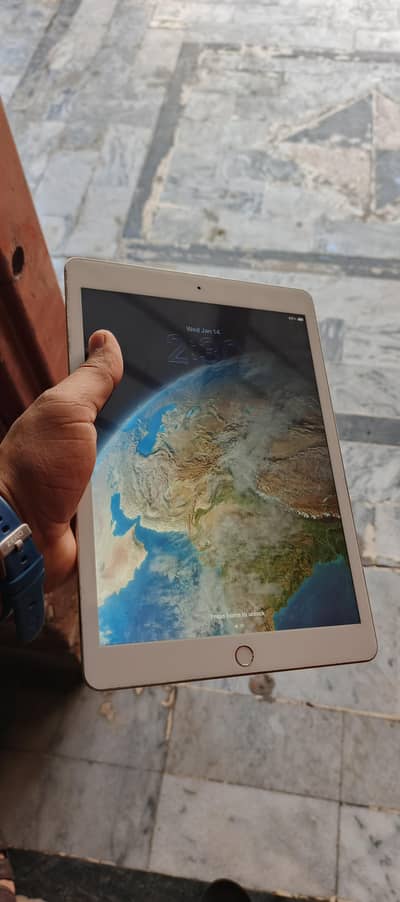 all ok ha 64GB condition 10 by 10 ha pubg  ma  60 FPS support karta