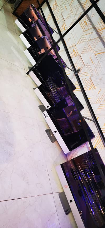 IMAC 2017 i5 7th Gen 8/256 22"4k display