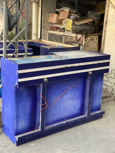 Cash counter available for sale