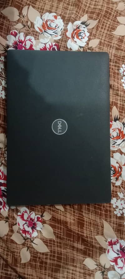 Dell latitude 5300 Core i5 v pro 8th generation touch and type.