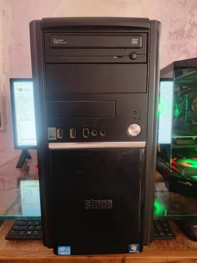 AMD A8 with R7 Graphic