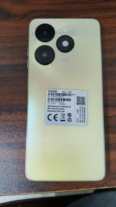 Tecno spark 20c 4/128