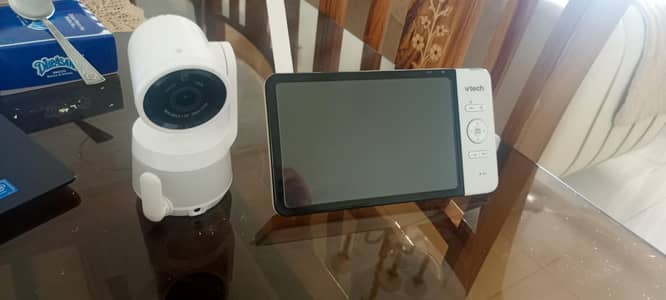VTech Smart Wi-Fi baby monitor