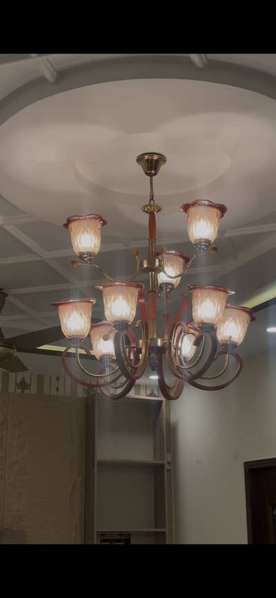 Antique & vintage chandelier for traditional looks