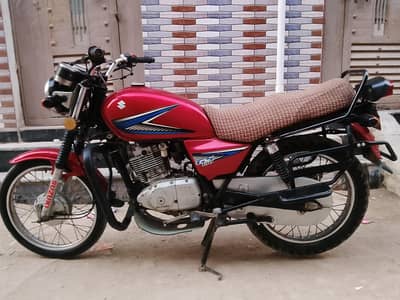 SUZUKI 150 MODEL 2013 LAHORE Number urgent sell vip bike ha no sms