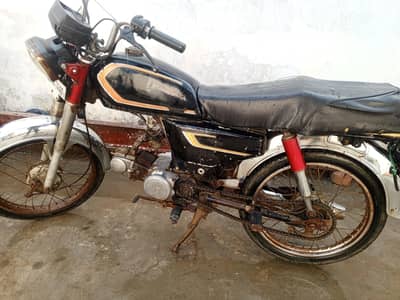 COMPANY DOOM BIKE HA CONDITION AP KA SAMNA HA MODE 10 HA PRICE 22000
