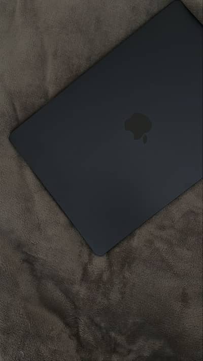 Apple MacBook Pro – Power & Elegance Combined