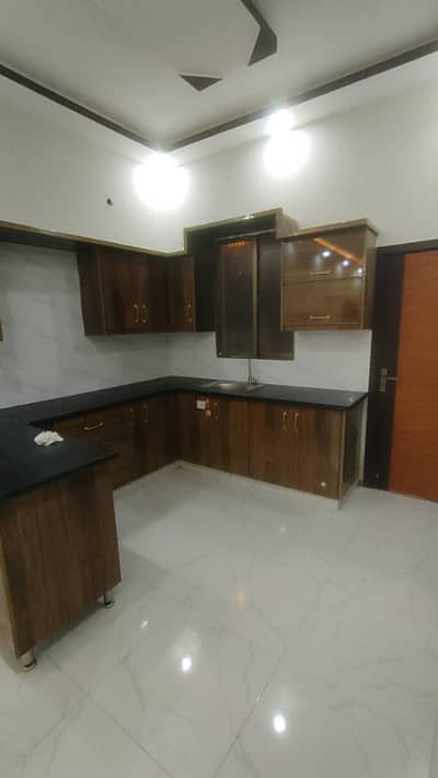 200 Yd portion for sale corner, west open, road facing