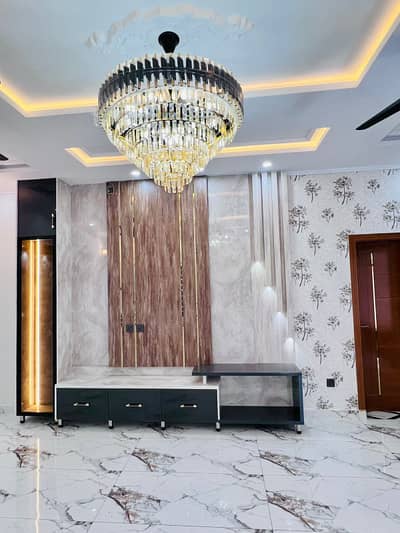 12 MARLA LUXURIOUS LIVING HOUSE FOR SALE IN CBR