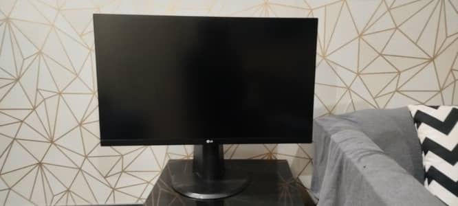 LG 27UN850-W Ultrafine Monitor 27-Inch UHD 4K DisplayHDR 400