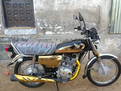 Honda cg 125 gold 2025 model  number nhi laga