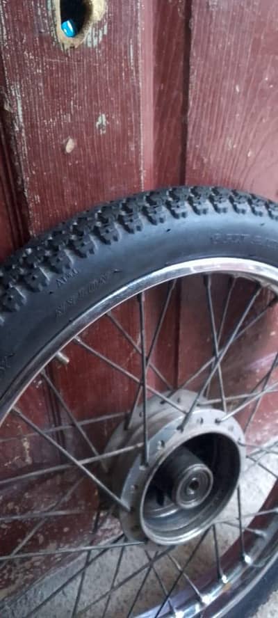 new panthsr tyre  with rim & complete hub