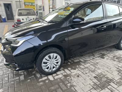 Toyata Yaris Gli Cvt auto 1.3
