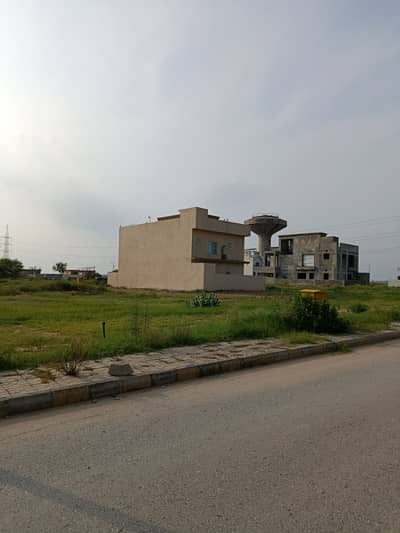 Bahria Town Phase 8 Sector F-2 10 Marla Plot For Sale