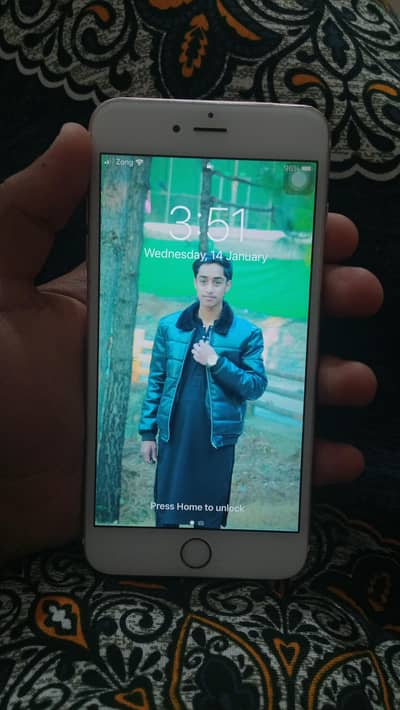 Best model and  screen original battery change ? screen net and clean