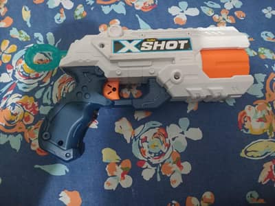 Soft Dart gun 6 shots gun with 2 bullets