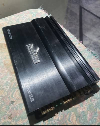 RockMars 4 Channel Amplifier