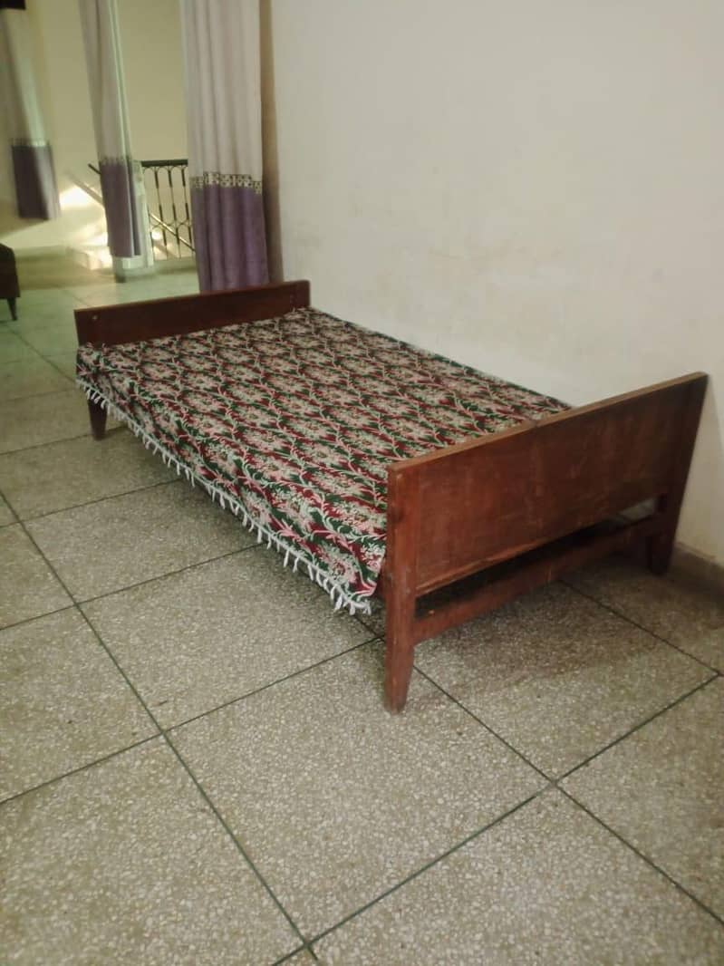 single bed 0