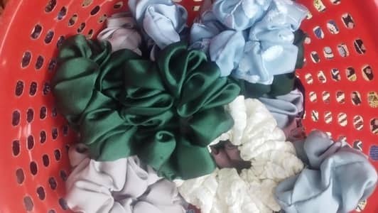 soft  scrunchies