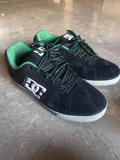 DC shoes from America