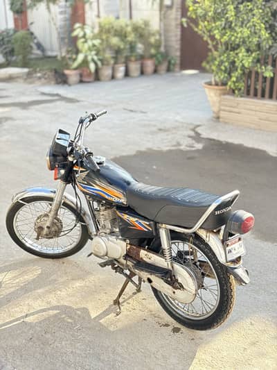 Honda Cg 125 2018 Golden Num 111