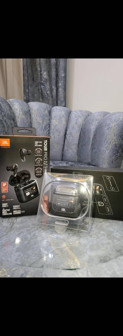 JBL TOUR PRO 2
