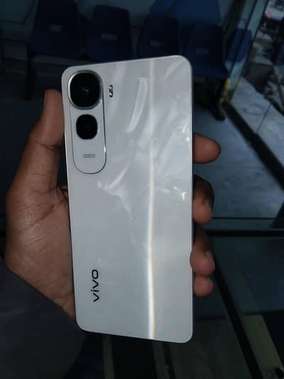 y400 10/10 box charger