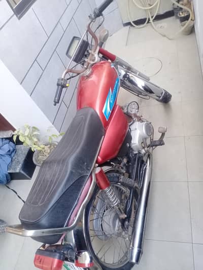 Safari 70 is up for sale