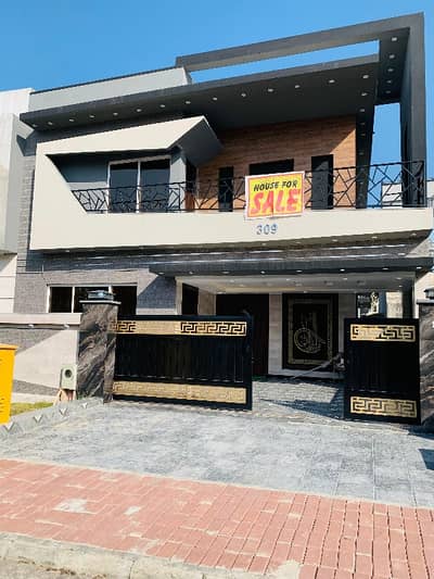 10 Marla Brand New Designer House For Sale