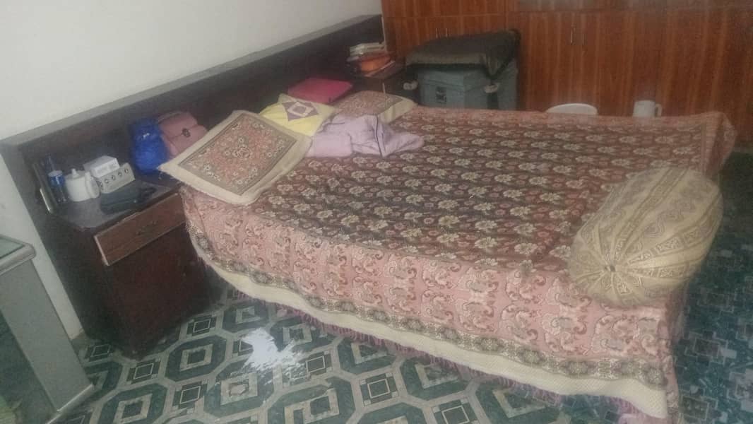 Bed, Dressing, Wardrobe, Dining 0