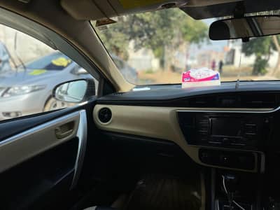 Toyota Corrola GLI 1.3 VVTI AGS