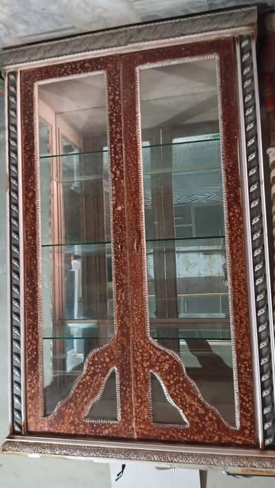 show case : wardrop : almari :