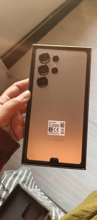 Samsung Galaxy S25 Ultra – 512GB / 12GB RAM (Pin Pack / Like New)