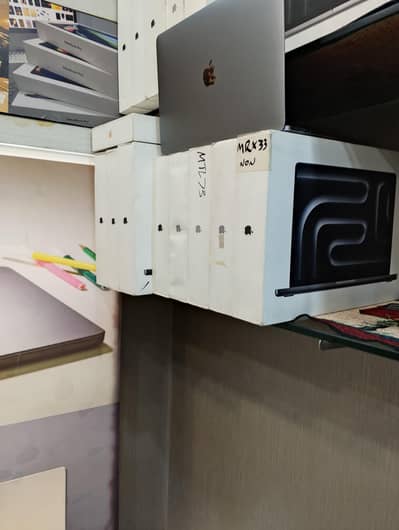 apple MacBook pro m5 chip