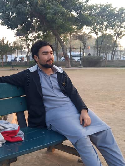 mujhe kam ki zaroorat I need job security gard Ghar ka kam driving *03