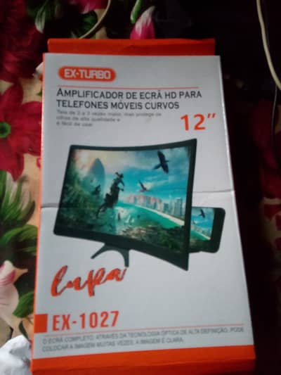 موبائل کی سکرین کو بڑاکرنے والا پروجیکٹر