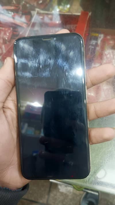 I phone xs 64gb ram 10/8 condition