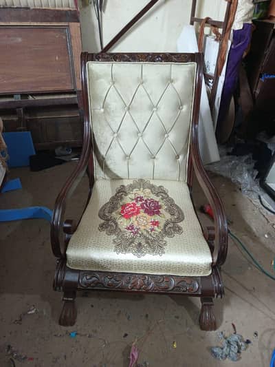 new chair only use two month