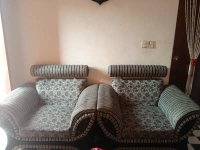 Black and white sofa set