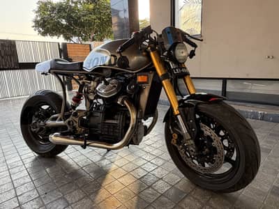 Honda 400cc custom bobber cafe racer