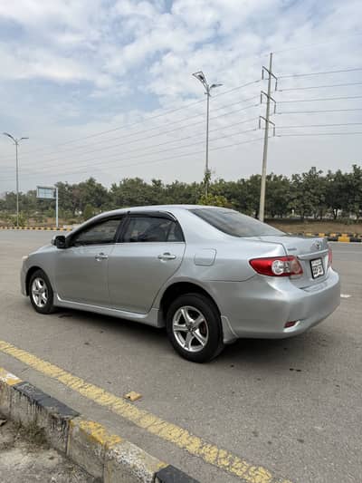 Toyota Corolla Gli Vvti 1.3 2011 Model
