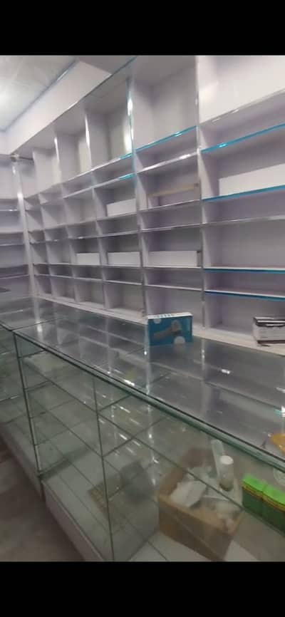 Showcase counter for sale only 2 month used