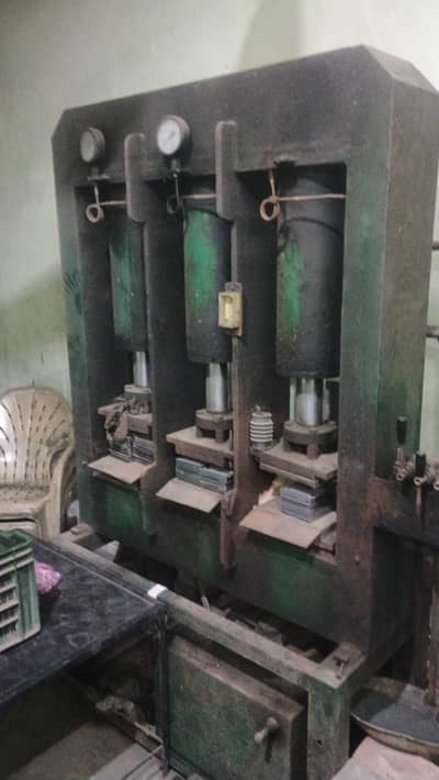 Rubber Moulding Press