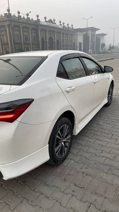 Corrolla Altis 1.6 X