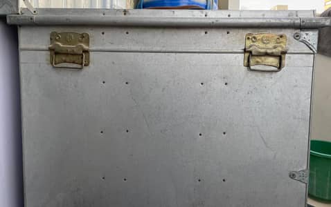 Storage Box - Trunk Box 5ft Large Size Slightly Used Condition